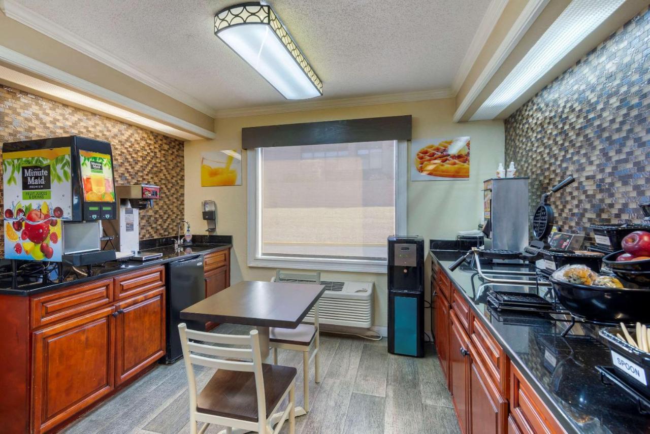 Quality Inn Ashburn Exterior foto